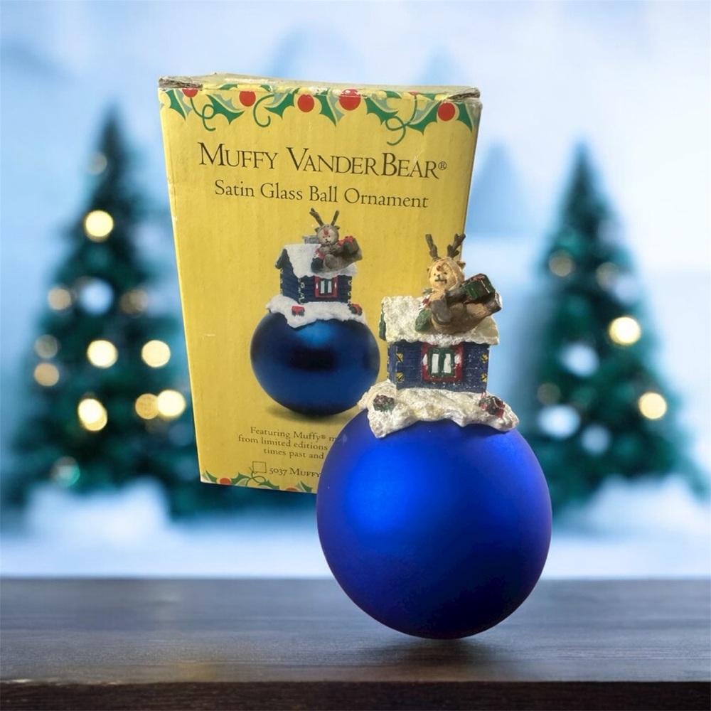 Vintage Muffy Vanderbear  "Muffy ReinBear" Blue  Satin Glass Ball Ornament Boxed